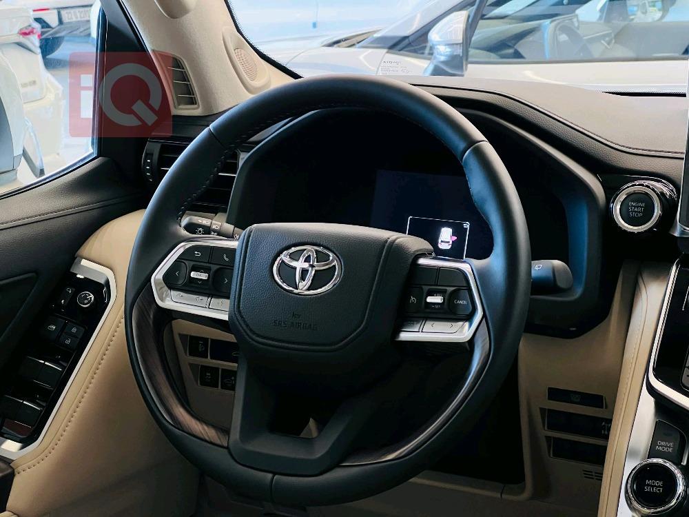 تويوتا لاندكروزر